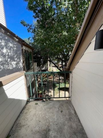 2311 Balsam Drive H208, Arlington, TX 76006