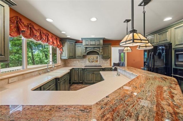 825 Riverbend Parkway, Athens, GA 30605