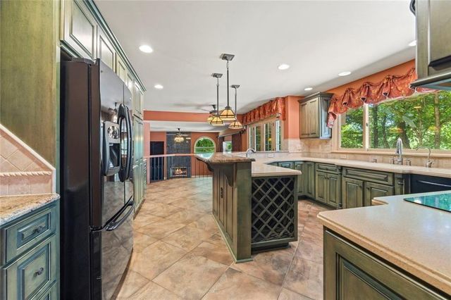 825 Riverbend Parkway, Athens, GA 30605