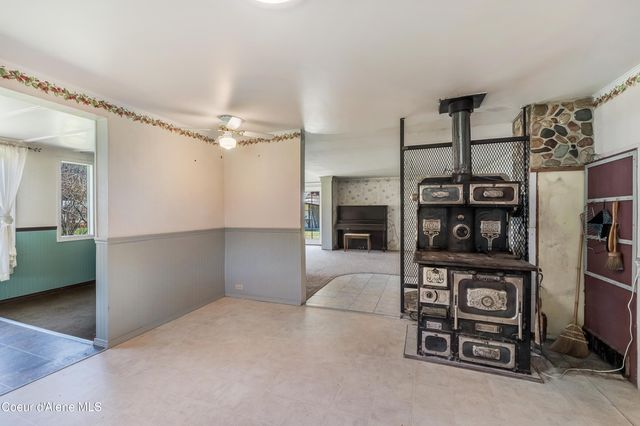 59 Jim Otto Rd., Pinehurst, ID 83850