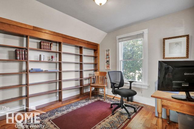 318 N Water Street, Owosso, MI 48867