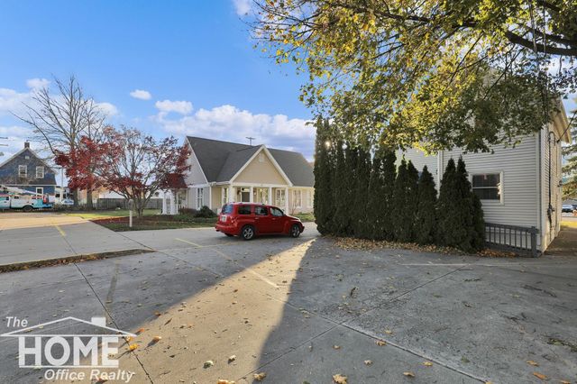 318 N Water Street, Owosso, MI 48867