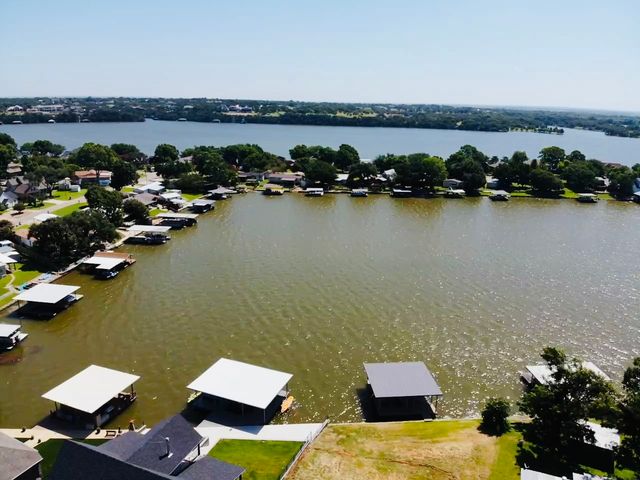 4111 Aztec Court, Granbury, TX 76048