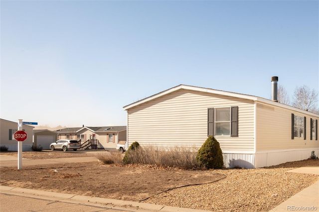 4899 Barron Circle, Longmont, CO 80504