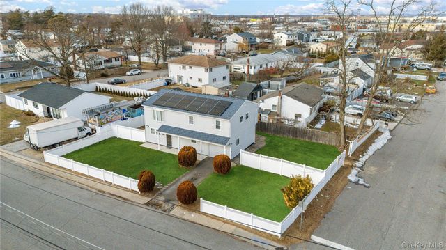 55 Schleigel Boulevard, Farmingdale, NY 11735