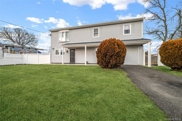 55 Schleigel Boulevard, Farmingdale, NY 11735