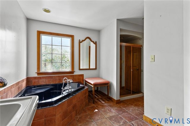 17361 Belsches Rd, Bumpass, VA 23024