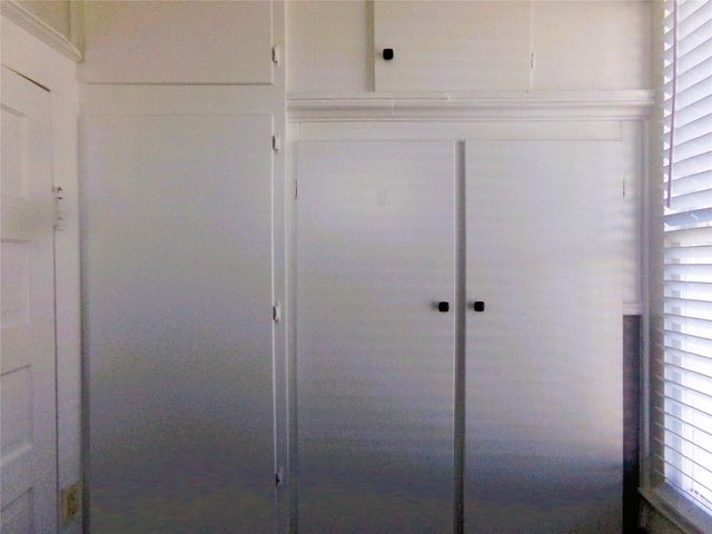 309 E Hinton Road, Weimar, TX 78962