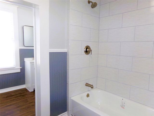 309 E Hinton Road, Weimar, TX 78962