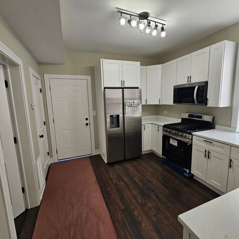 717 N Homan Avenue, Chicago, IL 60624