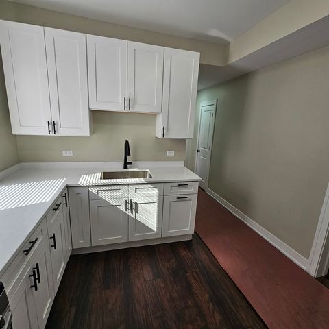 717 N Homan Avenue, Chicago, IL 60624