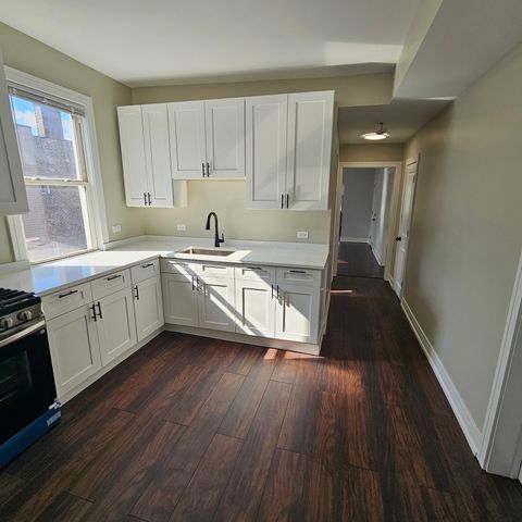 717 N Homan Avenue, Chicago, IL 60624