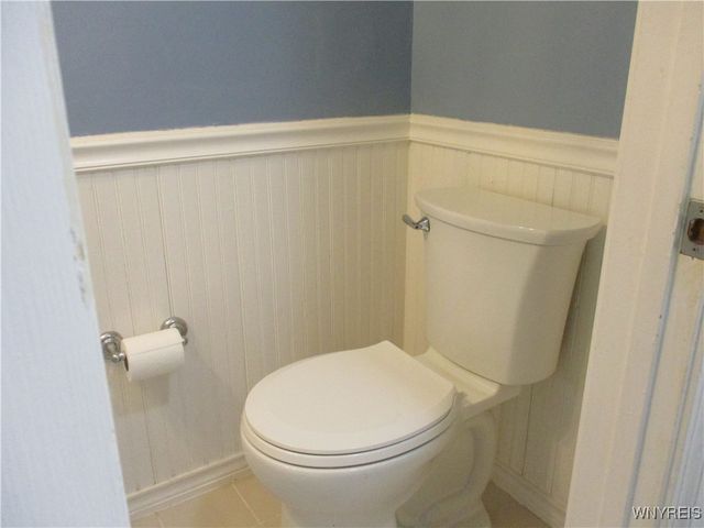 105 Carriage Drive 7, Orchard Park, NY 14127