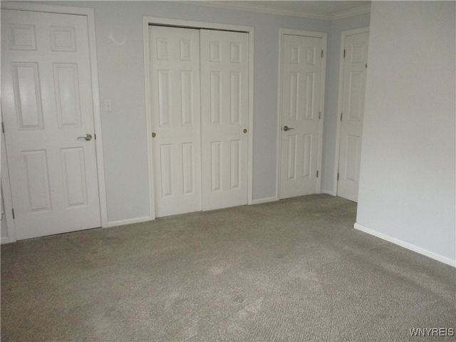 105 Carriage Drive 7, Orchard Park, NY 14127