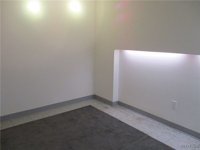 105 Carriage Drive 7, Orchard Park, NY 14127