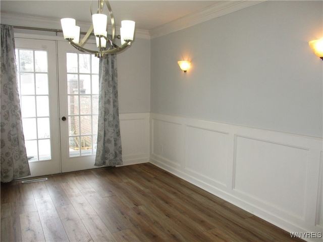 105 Carriage Drive 7, Orchard Park, NY 14127