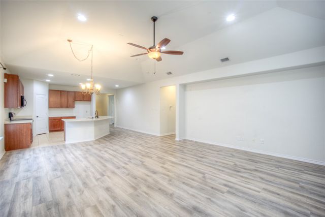 5633 Ridge Lake Drive, Fort Worth, TX 76244