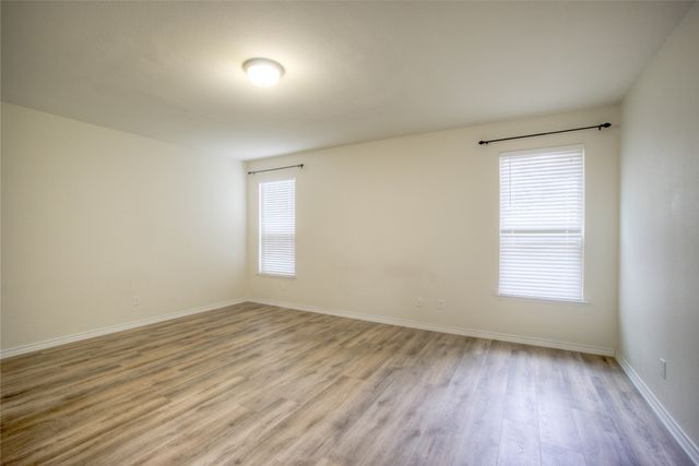 5633 Ridge Lake Drive, Fort Worth, TX 76244