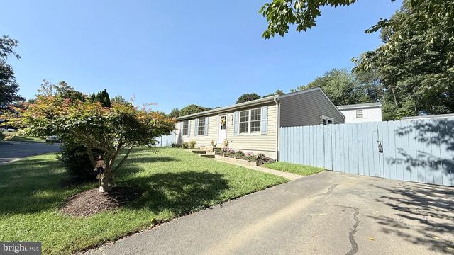 5364 LAURA BELLE LN, Fairfax, VA 22032