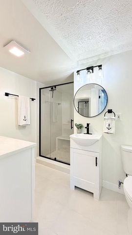 5364 LAURA BELLE LN, Fairfax, VA 22032
