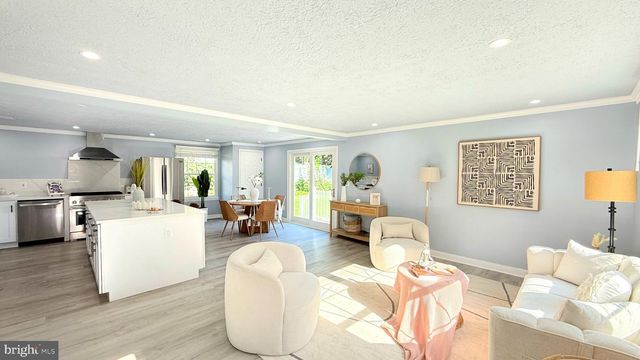 5364 LAURA BELLE LN, Fairfax, VA 22032