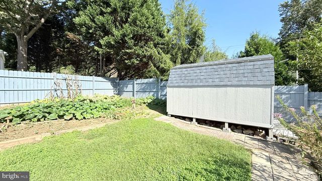 5364 LAURA BELLE LN, Fairfax, VA 22032