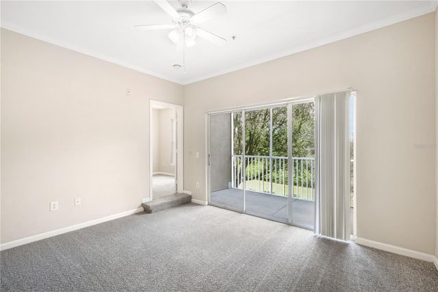 9301 CRESCENT LOOP CIRCLE 206, Tampa, FL 33619