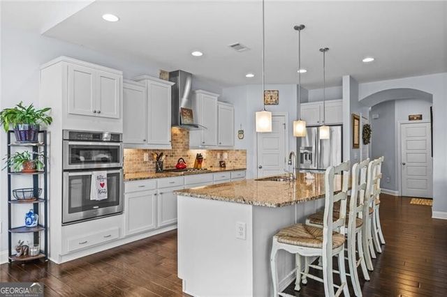 329 Carmichael Circle, Canton, GA 30115