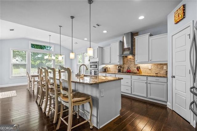 329 Carmichael Circle, Canton, GA 30115