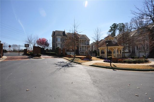 1454 Wembley NE Court, Atlanta, GA 30329