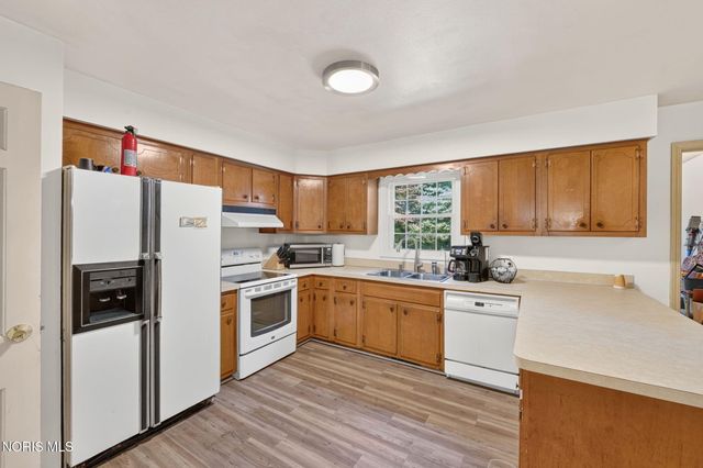 4432 Burningtree Drive, Toledo, OH 43623