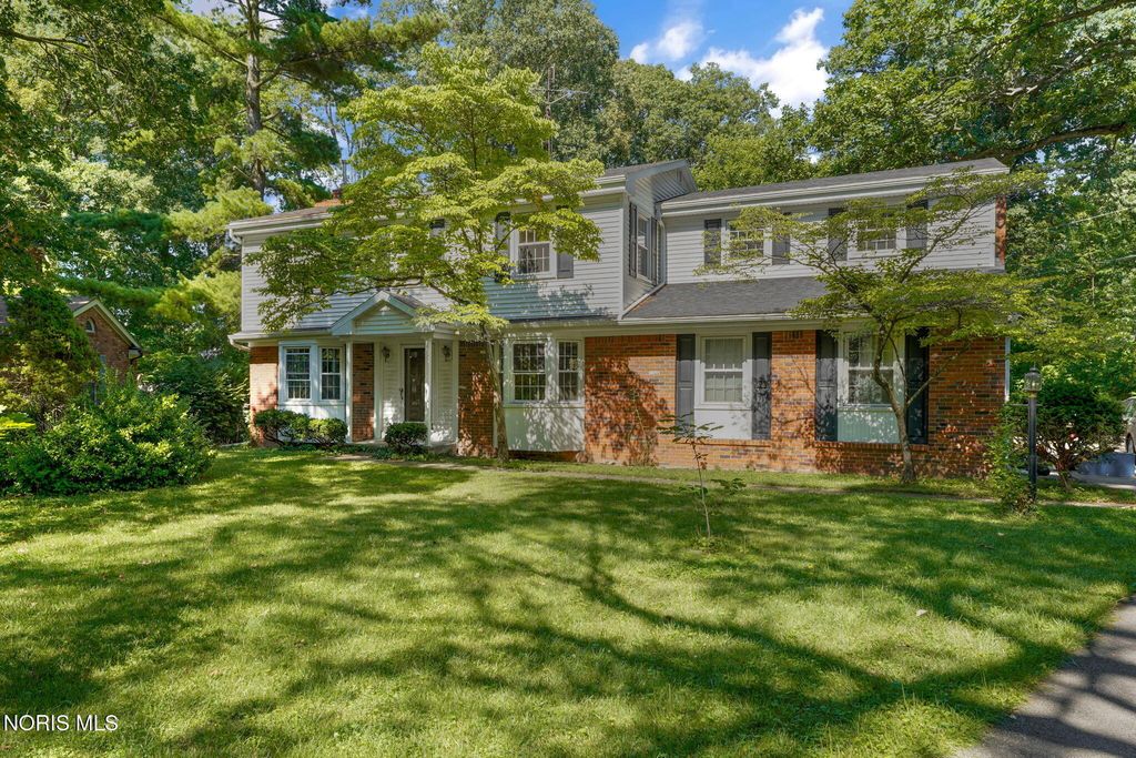 4432 Burningtree Drive, Toledo, OH 43623