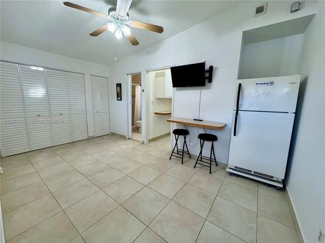 1056 W 67th St 2, Hialeah, FL 33012