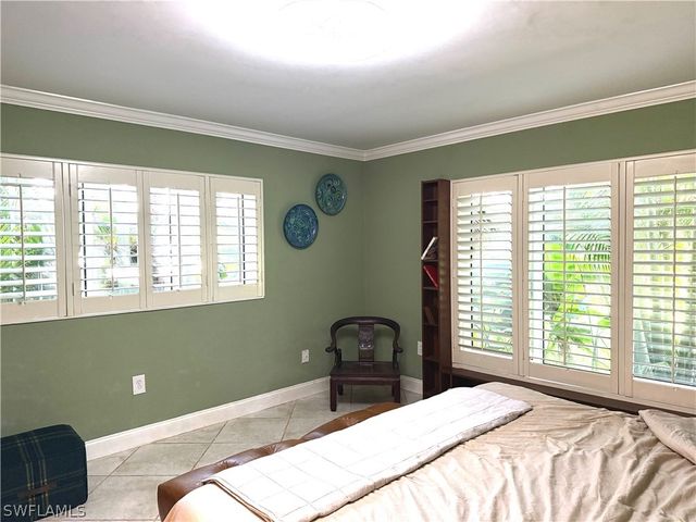 1810 BALD EAGLE DR A, Naples, FL 34105