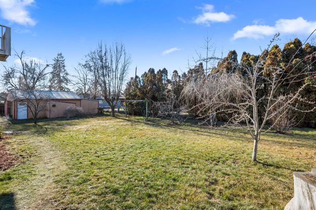 1624 E Bridgeport Ave, Spokane, WA 99207