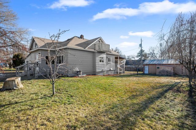 1624 E Bridgeport Ave, Spokane, WA 99207