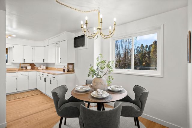 1624 E Bridgeport Ave, Spokane, WA 99207