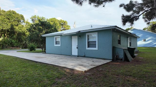 1605 N 42ND Street, Fort Pierce, FL 34947