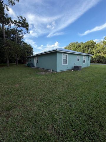 1605 N 42ND Street, Fort Pierce, FL 34947