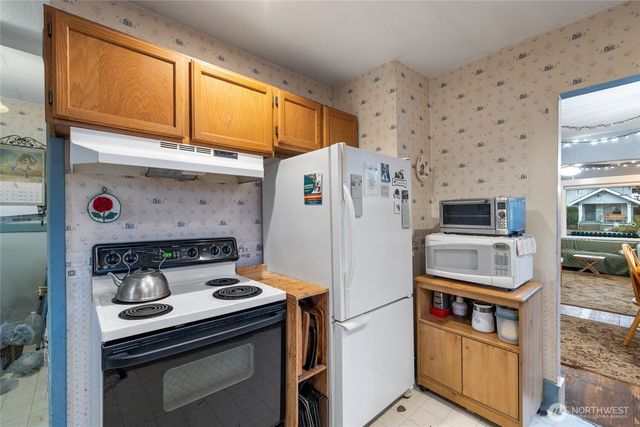 502 S 55th Street, Tacoma, WA 98408