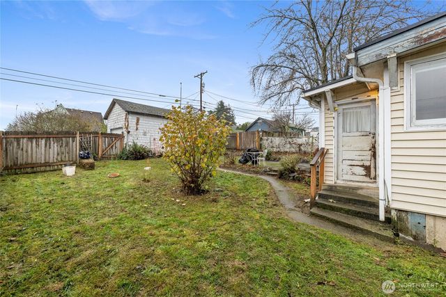 502 S 55th Street, Tacoma, WA 98408