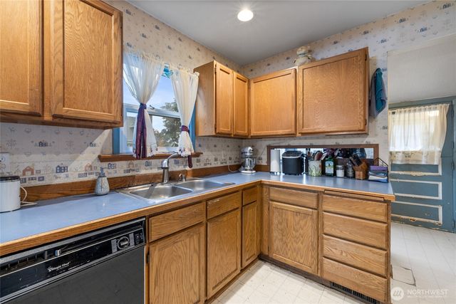 502 S 55th Street, Tacoma, WA 98408