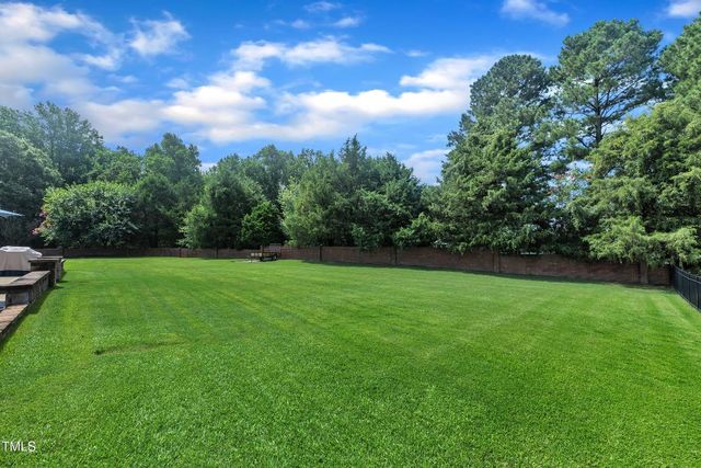 194 Weldon Drive, Clayton, NC 27520