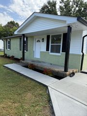 104 Pleasant Dr, Smyrna, TN 37167
