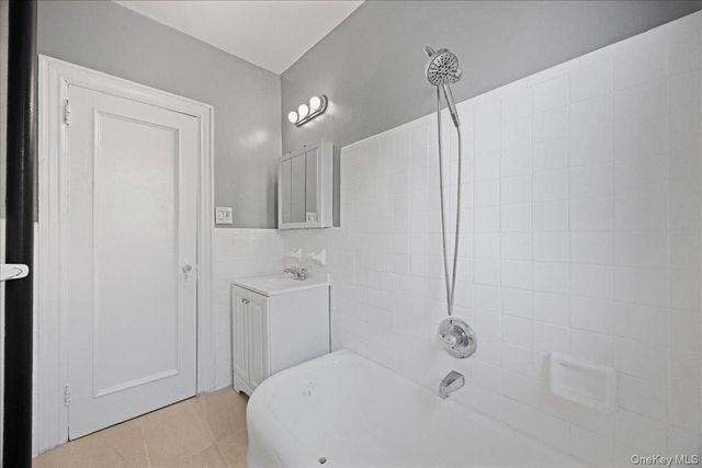 19 William Street 3G, Mount Vernon, NY 10552