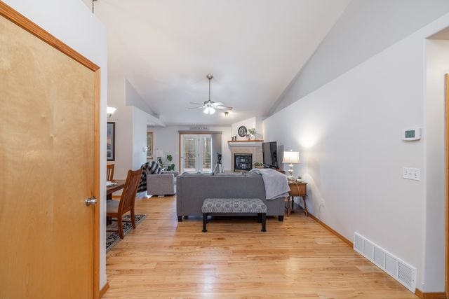 32410 N Ridge Rd, Chattaroy, WA 99003