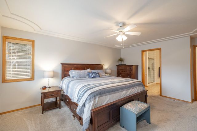 32410 N Ridge Rd, Chattaroy, WA 99003