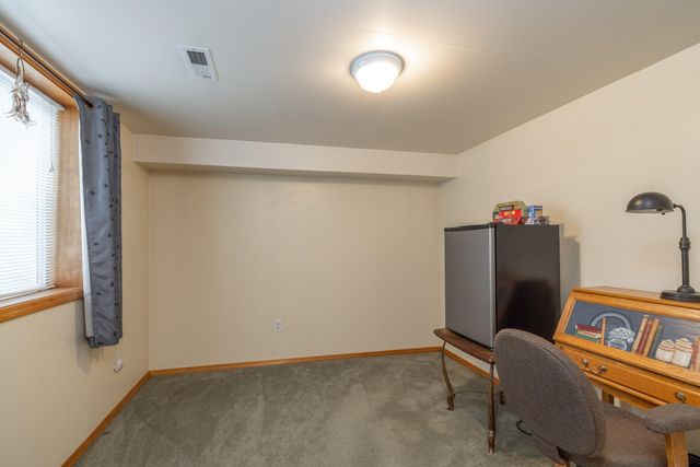 32410 N Ridge Rd, Chattaroy, WA 99003
