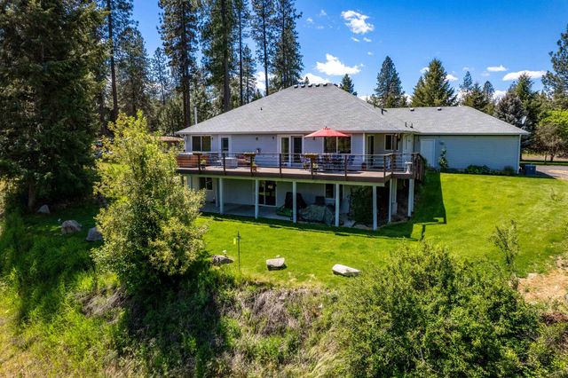 32410 N Ridge Rd, Chattaroy, WA 99003