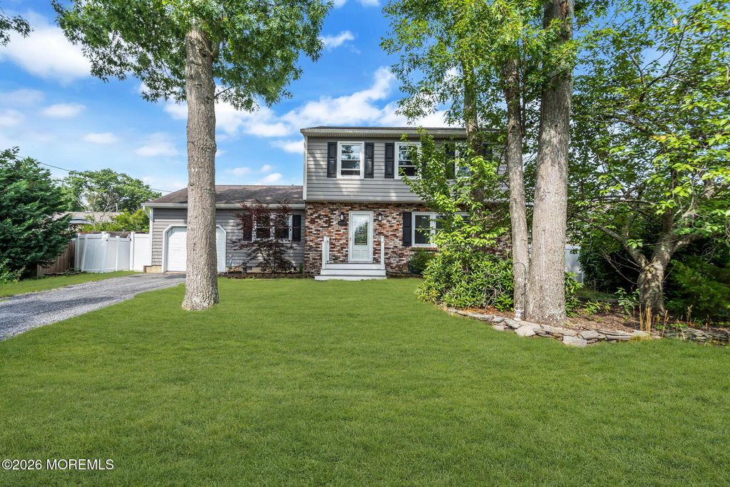 2209 Crestwood Drive, Forked River, NJ 08731